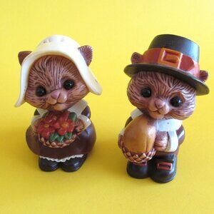 Vintage Thanksgiving salt and pepper shaker set Hallmark Chipmunk couple